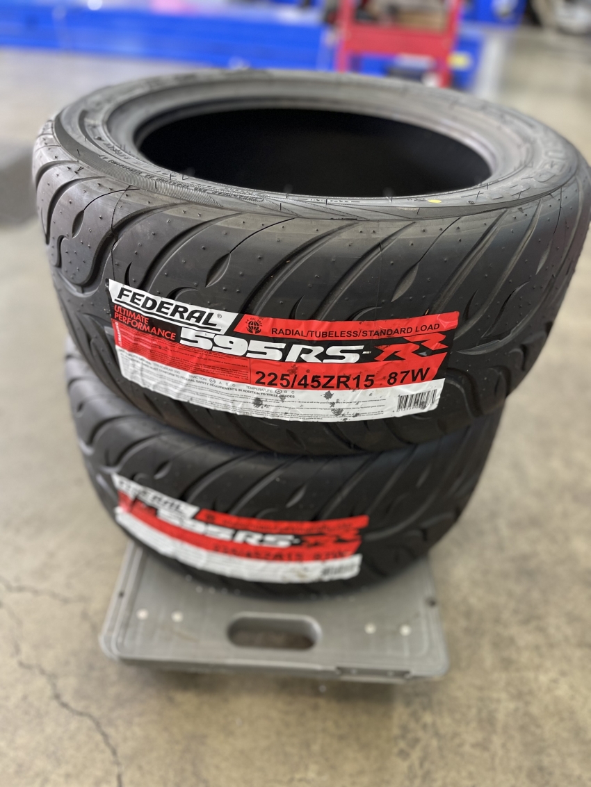 R30スカイライン 11Jに225/45R15の引っ張りタイヤ交換！｜タイヤ市場前橋駒形店｜タイヤ・スタッドレス・オールシーズンが安いタイヤ専門店